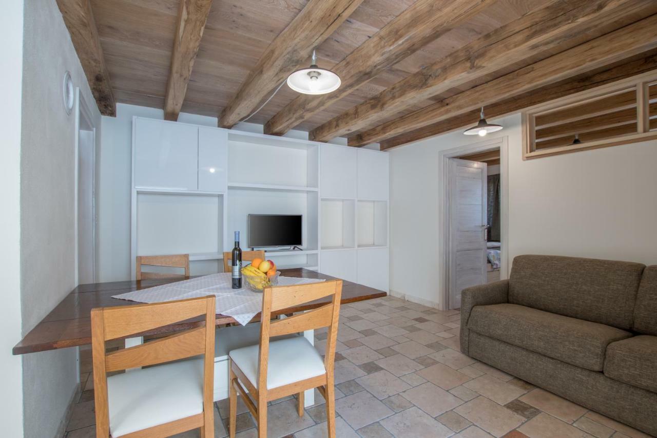 Petrovija Lana House With Apartments מראה חיצוני תמונה